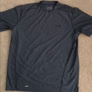 Men’s under armour t shirt